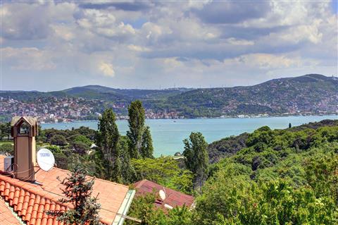 Tarabya ' da , Nezih & Elit Bir Site'de 500 M2 Kupon VİLLA